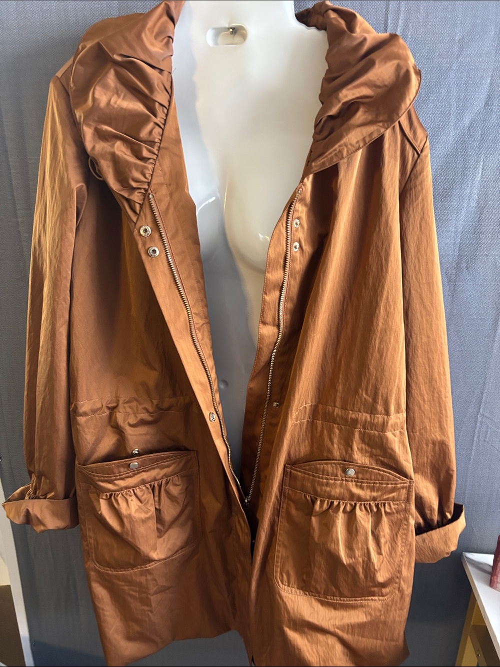 dennis basso bronze-brown satin cost with chain detail